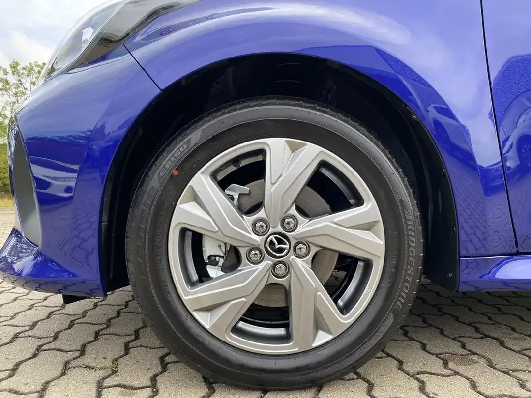 Mazda 2 - Thumbnail 13