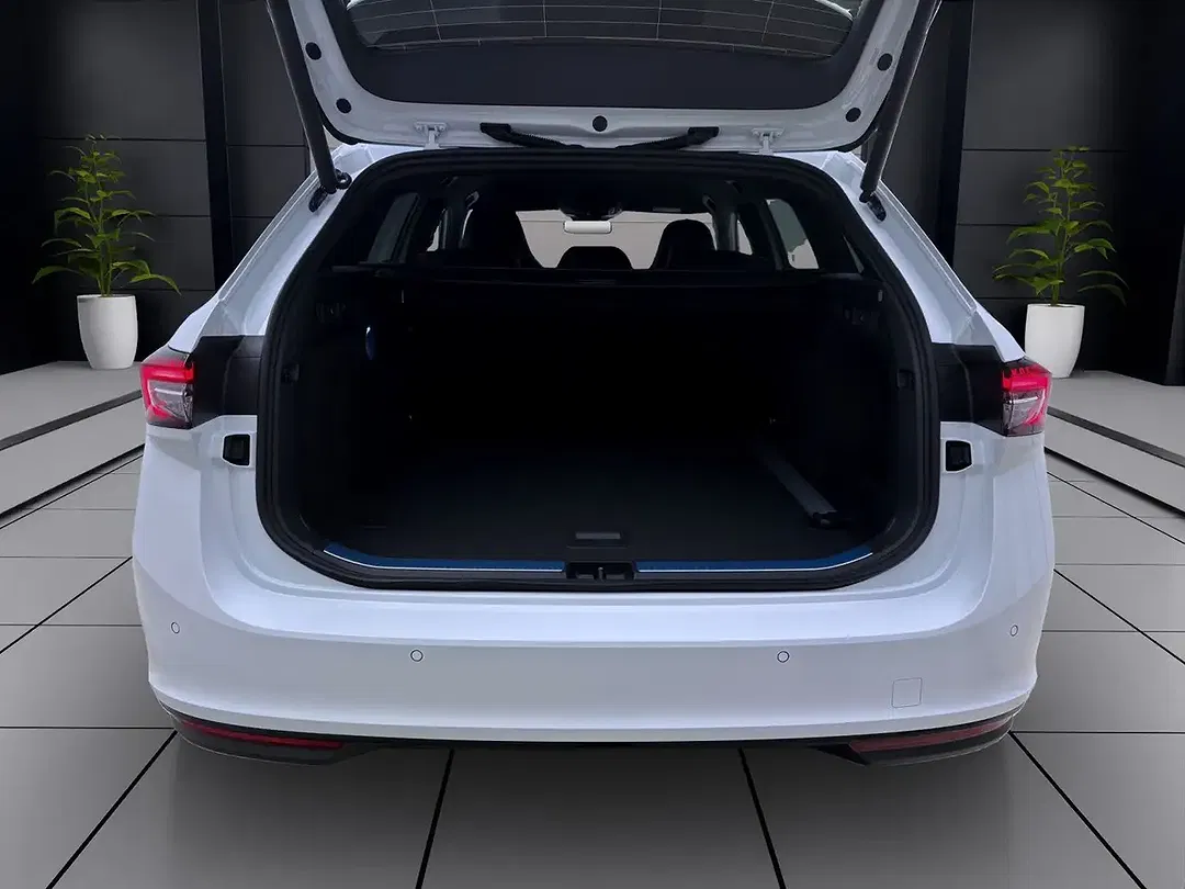 Skoda Superb - Thumbnail 5