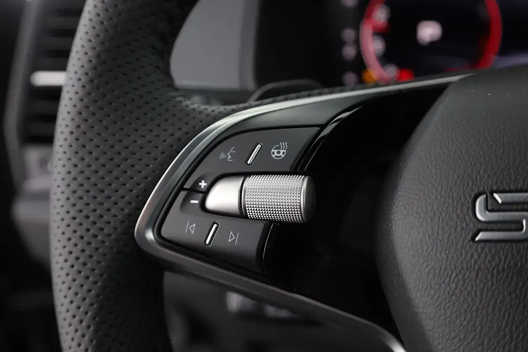 Skoda Karoq - Thumbnail 14