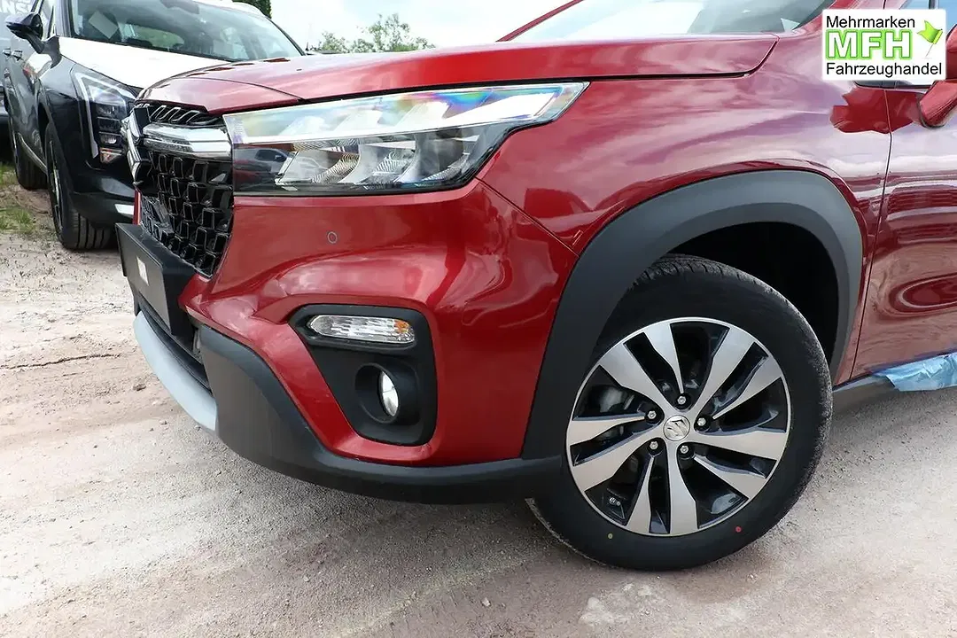 Suzuki S-Cross - Thumbnail 4