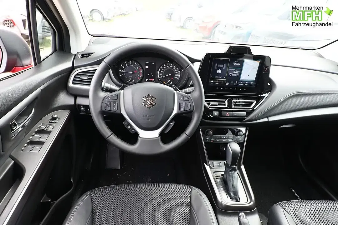 Suzuki S-Cross - Thumbnail 6