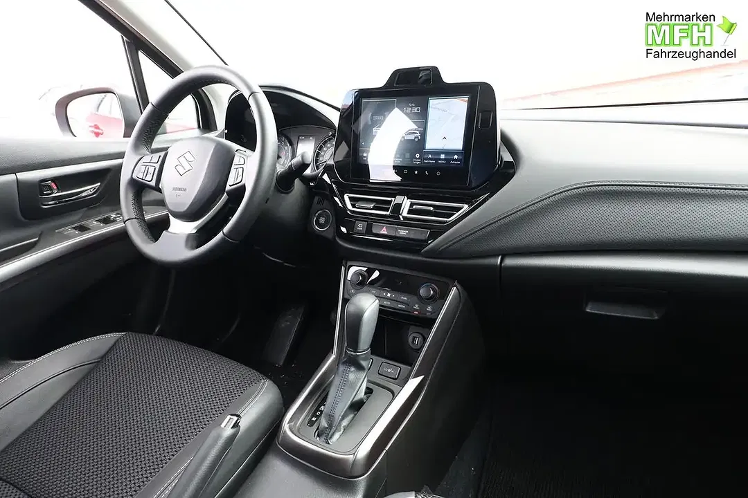 Suzuki S-Cross - Thumbnail 8