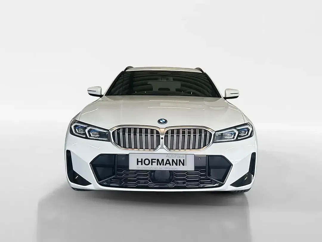 BMW 330 - Thumbnail 2