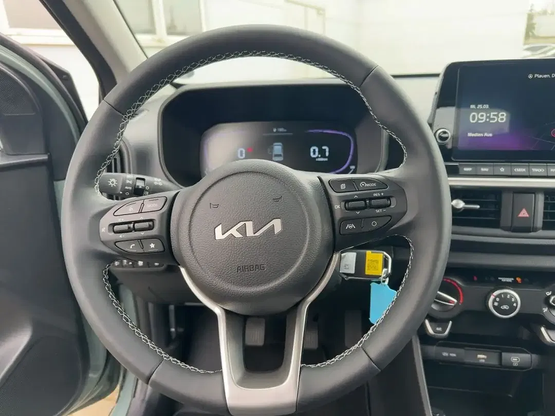 Kia Picanto - Thumbnail 11