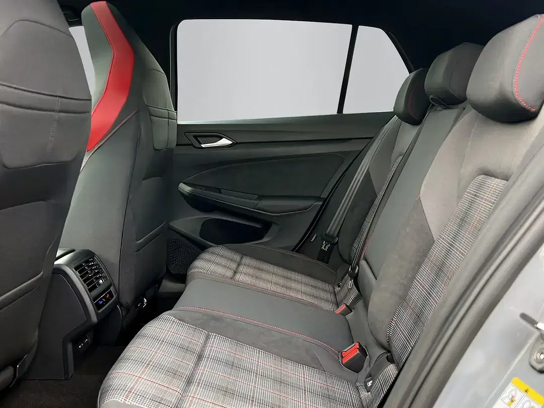Volkswagen Golf GTI - Thumbnail 10
