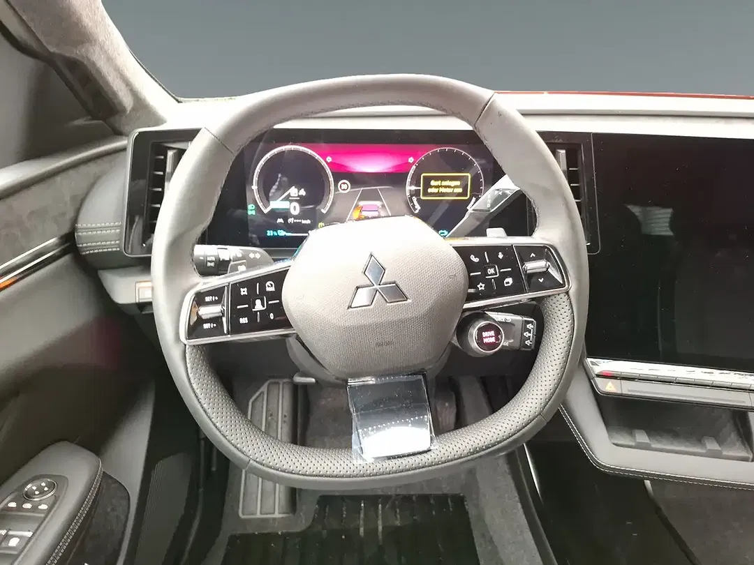 Mitsubishi Eclipse Cross - Thumbnail 12