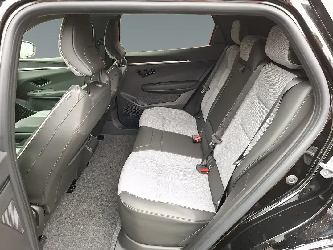 Mitsubishi Eclipse Cross - Thumbnail 13