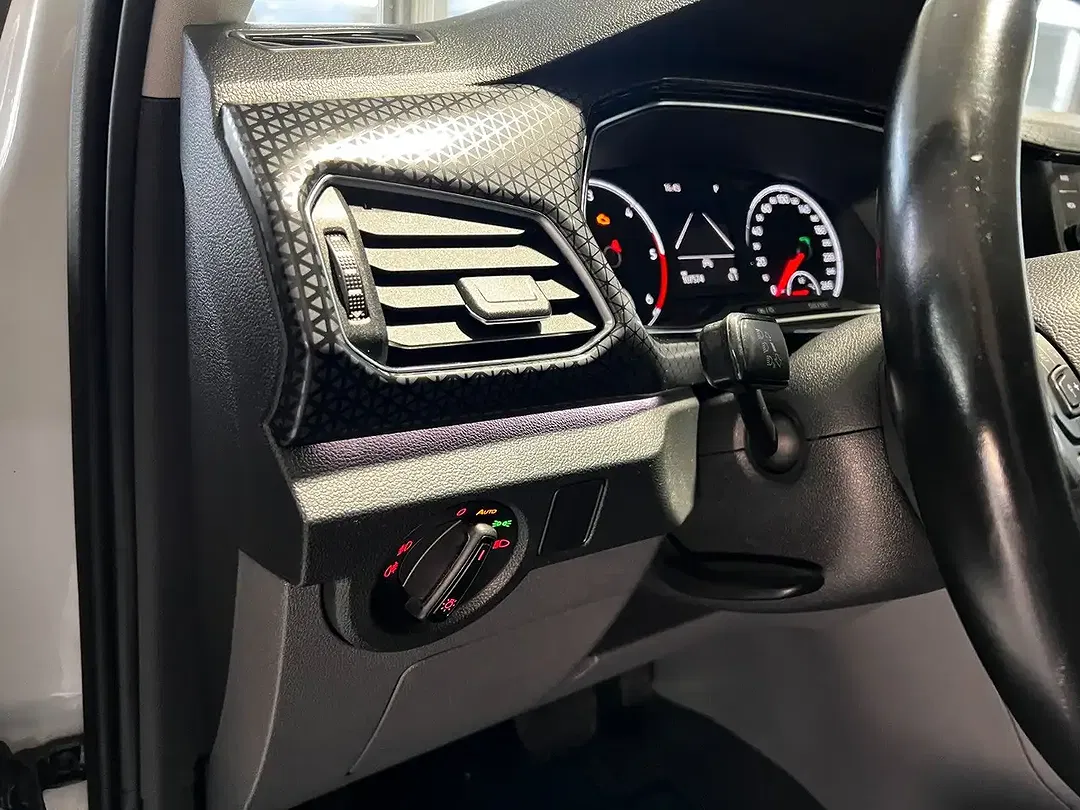 Volkswagen T-Cross - Thumbnail 14