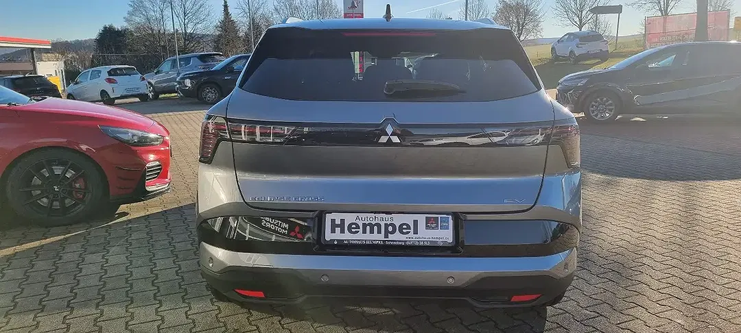 Mitsubishi Eclipse Cross - Thumbnail 4
