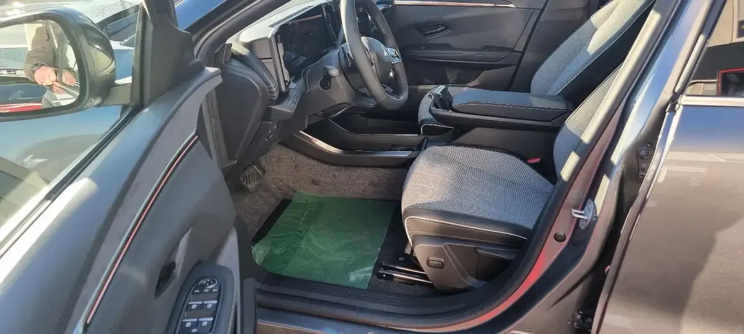 Mitsubishi Eclipse Cross - Thumbnail 5