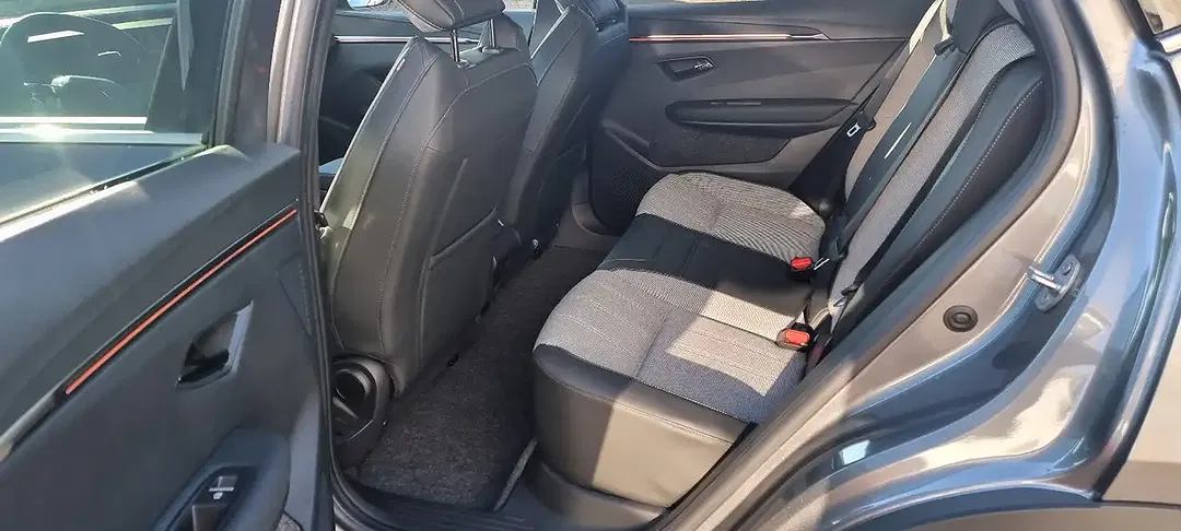Mitsubishi Eclipse Cross - Thumbnail 6