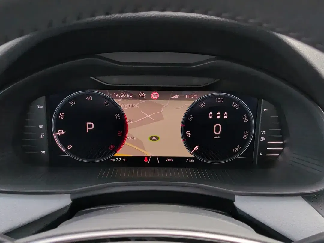 Skoda Kamiq - Thumbnail 9