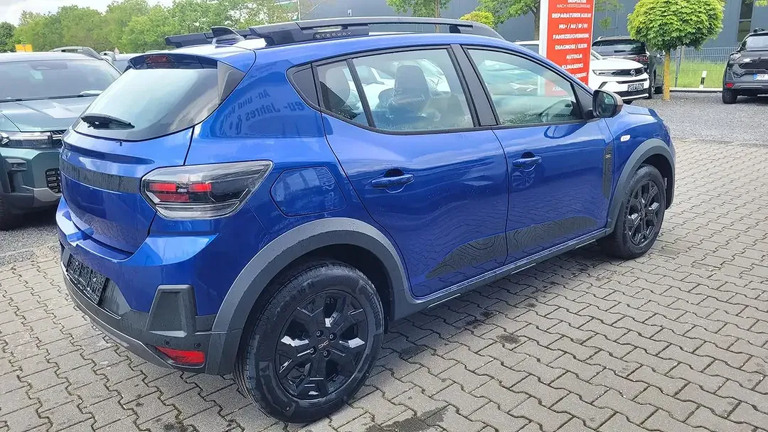 Dacia Sandero - Thumbnail 4