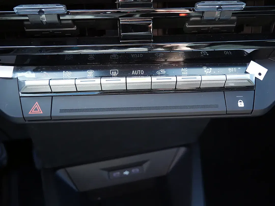 Renault Clio - Thumbnail 12