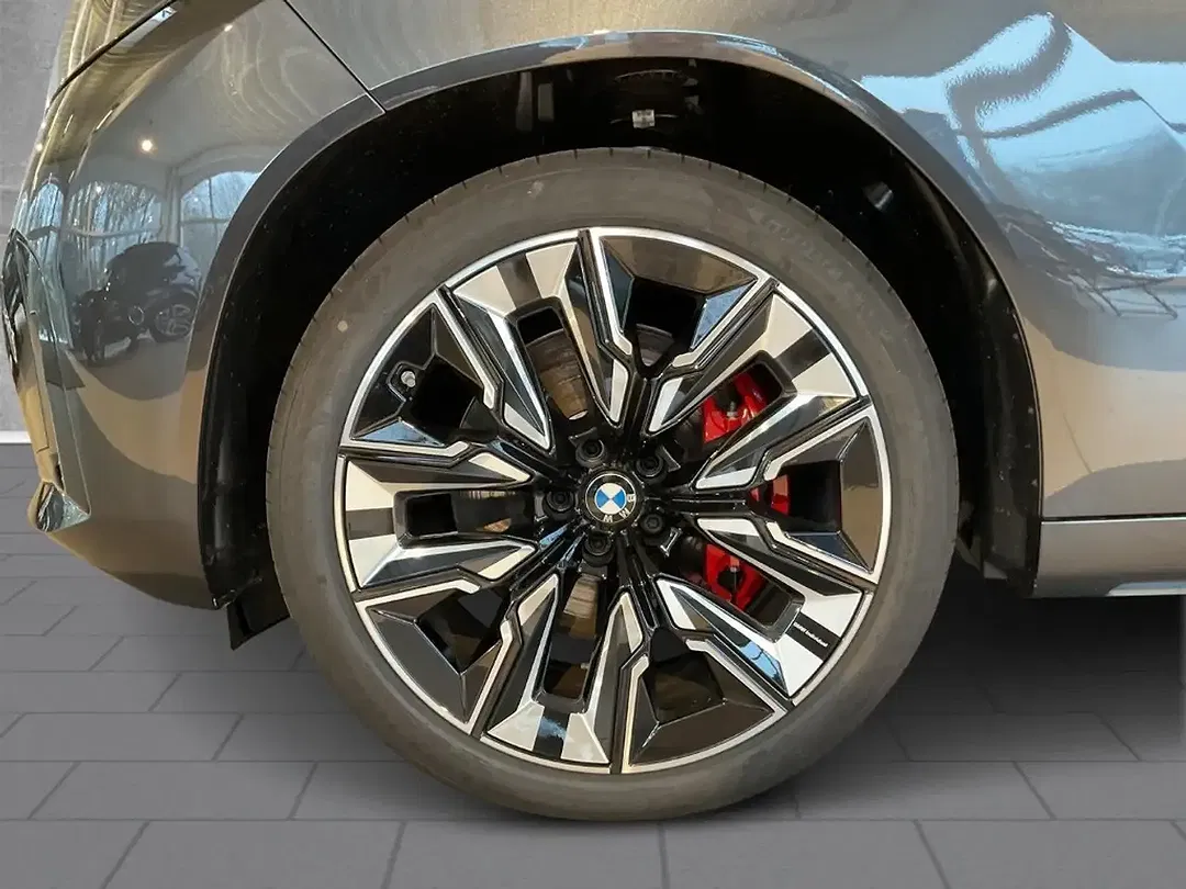 BMW X3 - Thumbnail 6