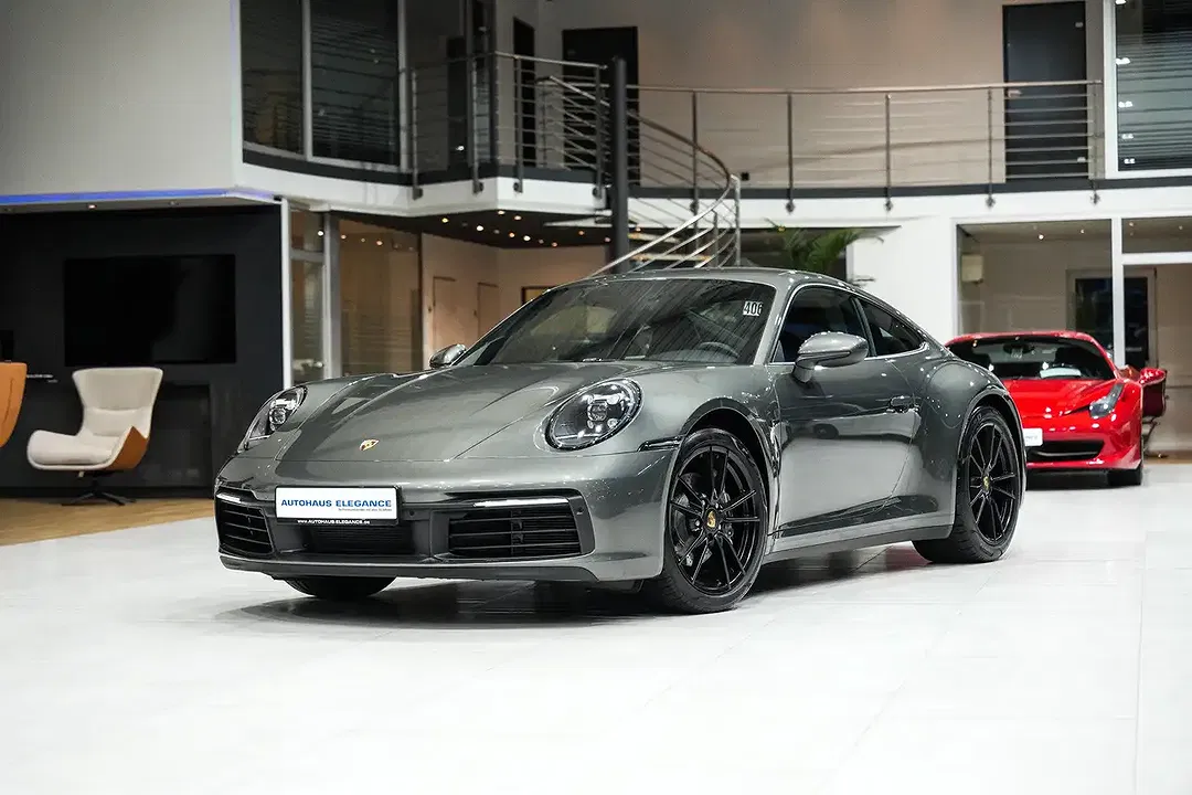Porsche 992 - Thumbnail 5
