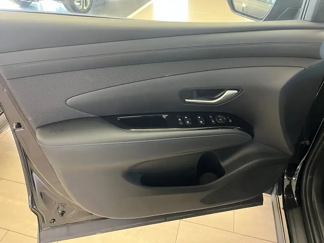 Hyundai TUCSON - Thumbnail 8