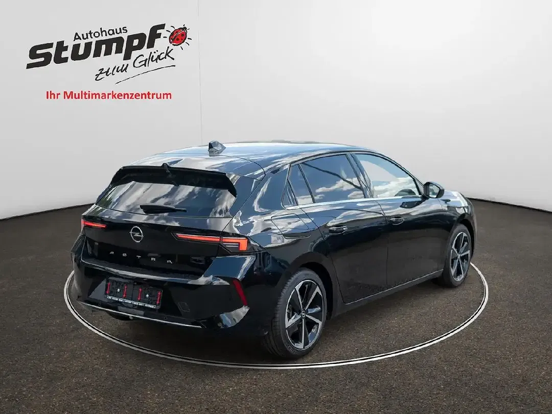Opel Astra - Thumbnail 4