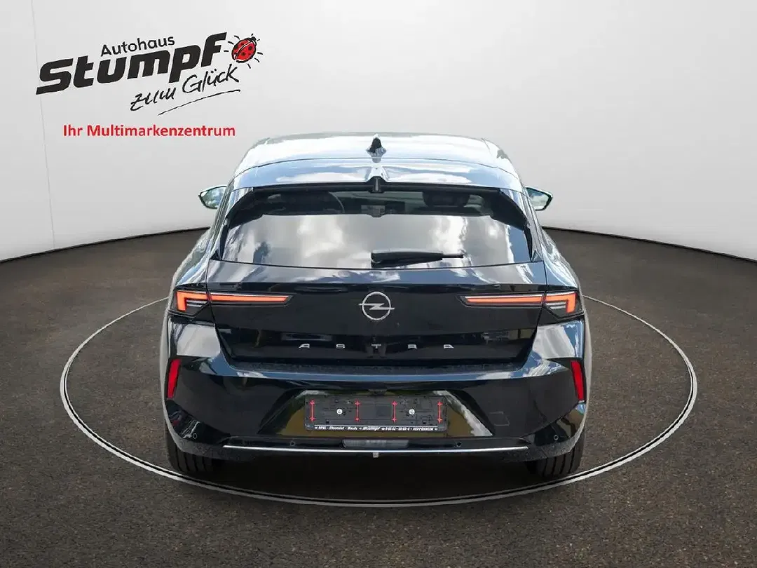 Opel Astra - Thumbnail 5
