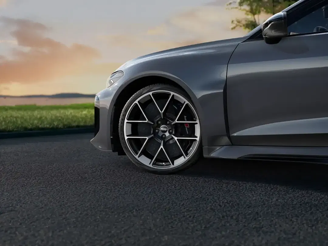 Audi RS5 - Thumbnail 8