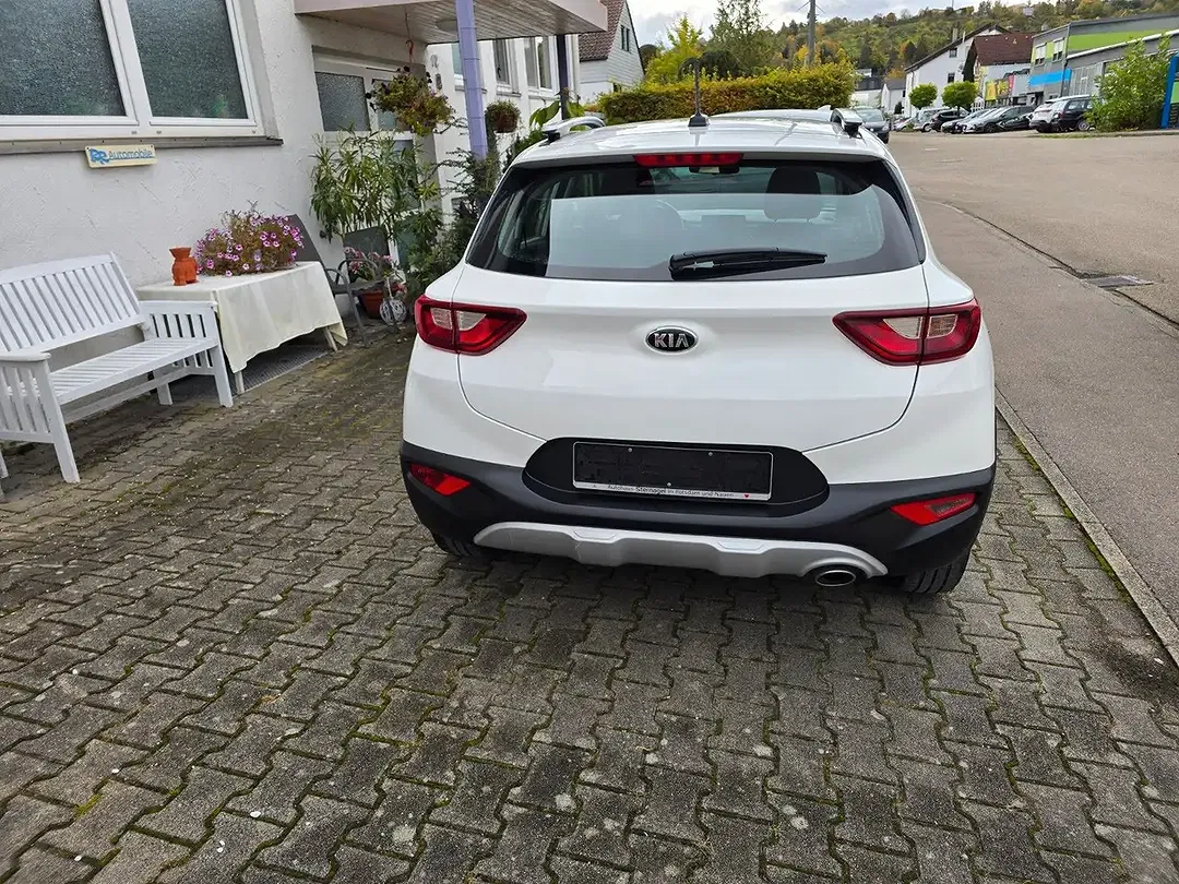 Kia Stonic - Thumbnail 2