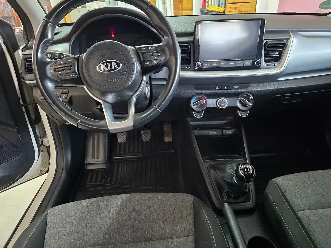 Kia Stonic - Thumbnail 9