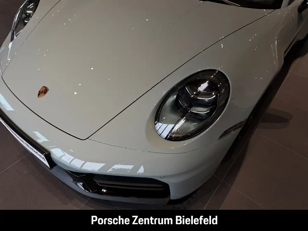 Porsche 992 - Thumbnail 10