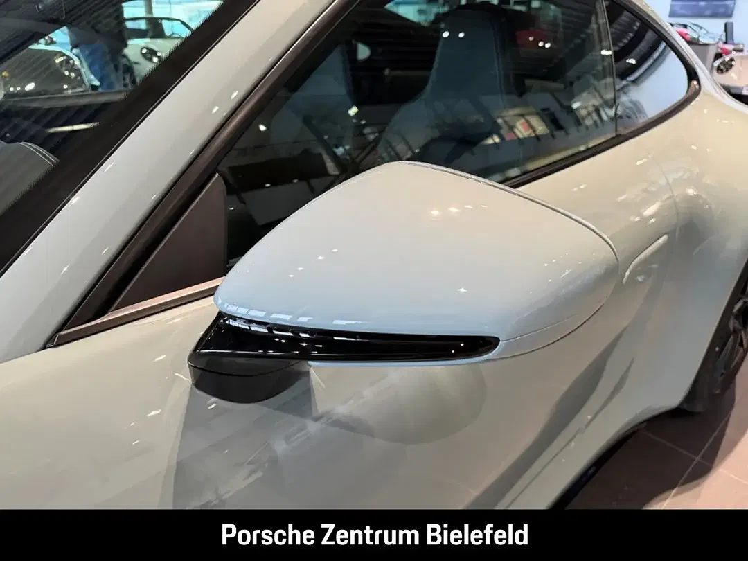 Porsche 992 - Thumbnail 12