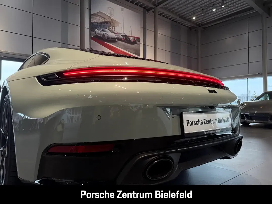 Porsche 992 - Thumbnail 13