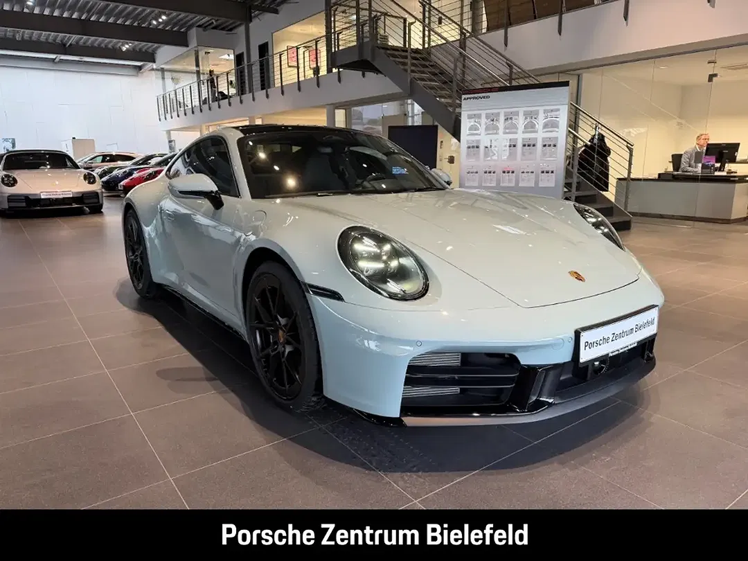 Porsche 992 - Thumbnail 8