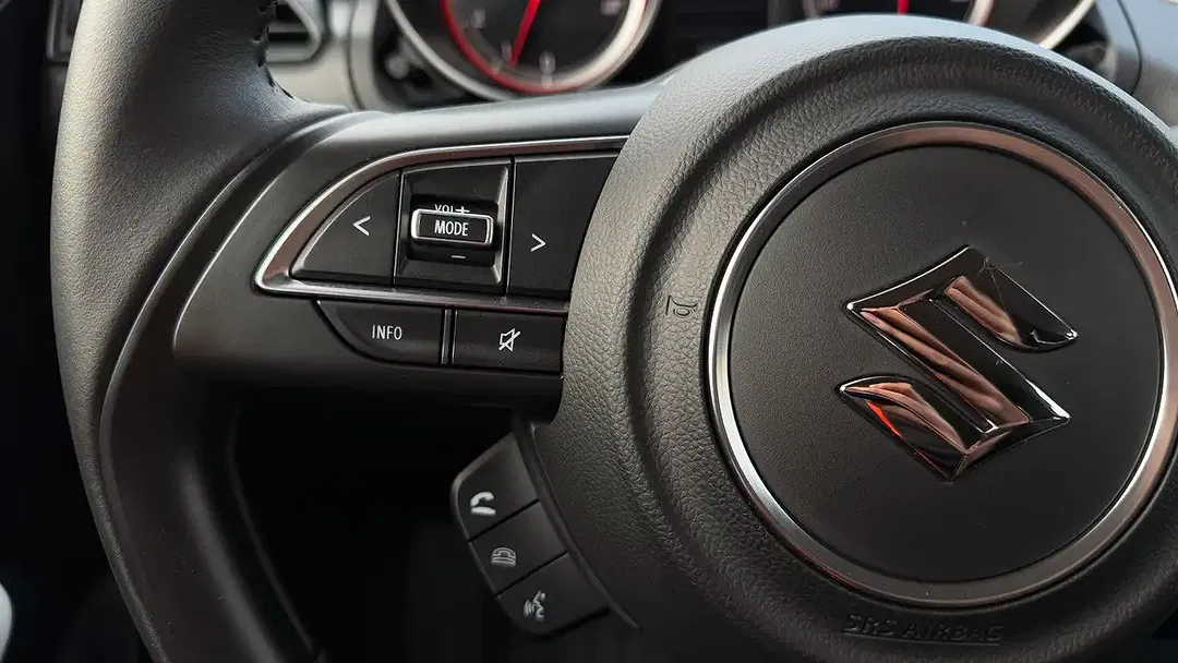 Suzuki Swift - Thumbnail 14