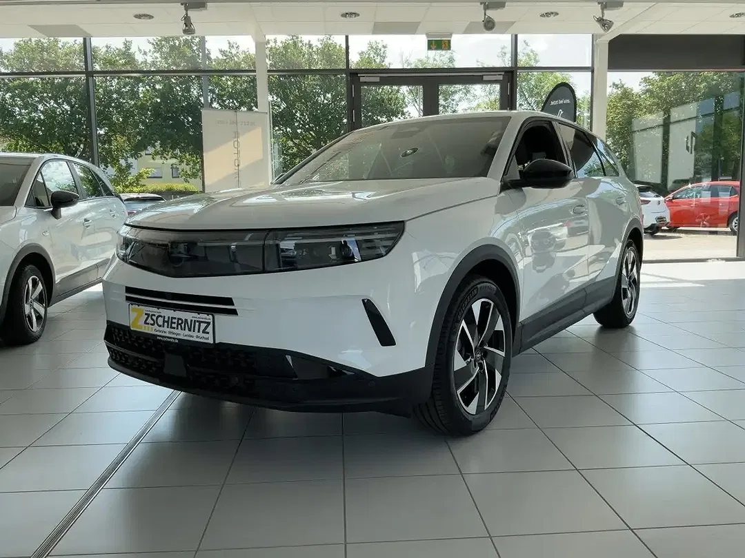 Opel Grandland - Thumbnail 1