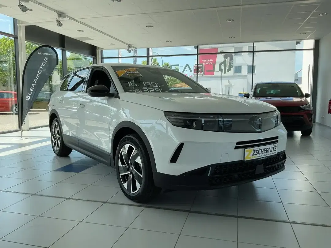 Opel Grandland - Thumbnail 4