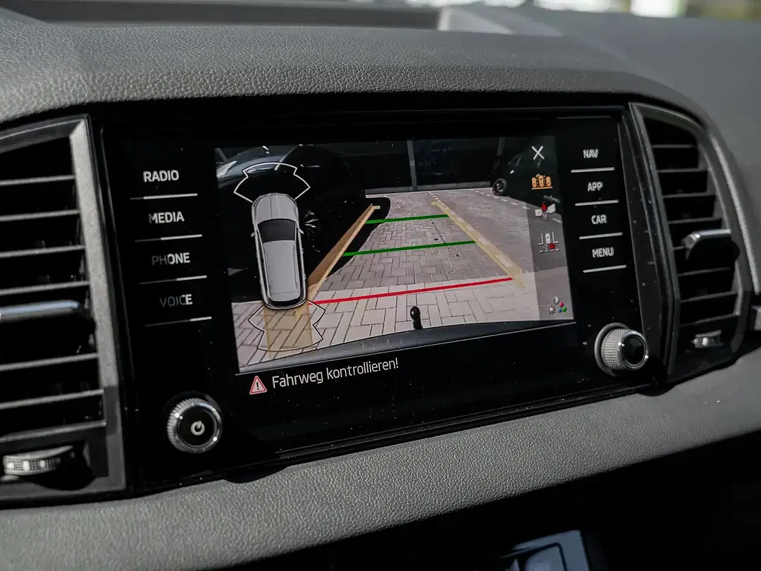 Skoda Karoq - Thumbnail 12