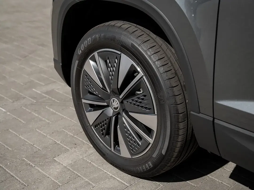 Skoda Karoq - Thumbnail 5