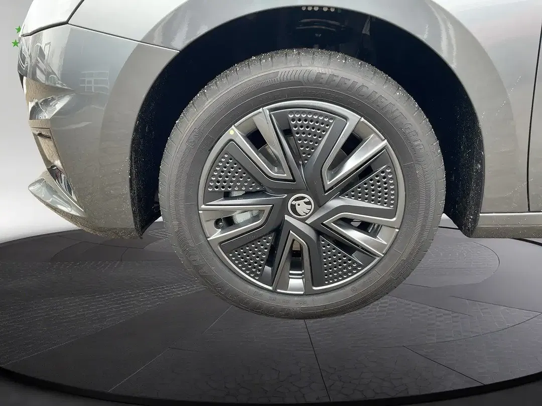 Skoda Fabia - Thumbnail 6
