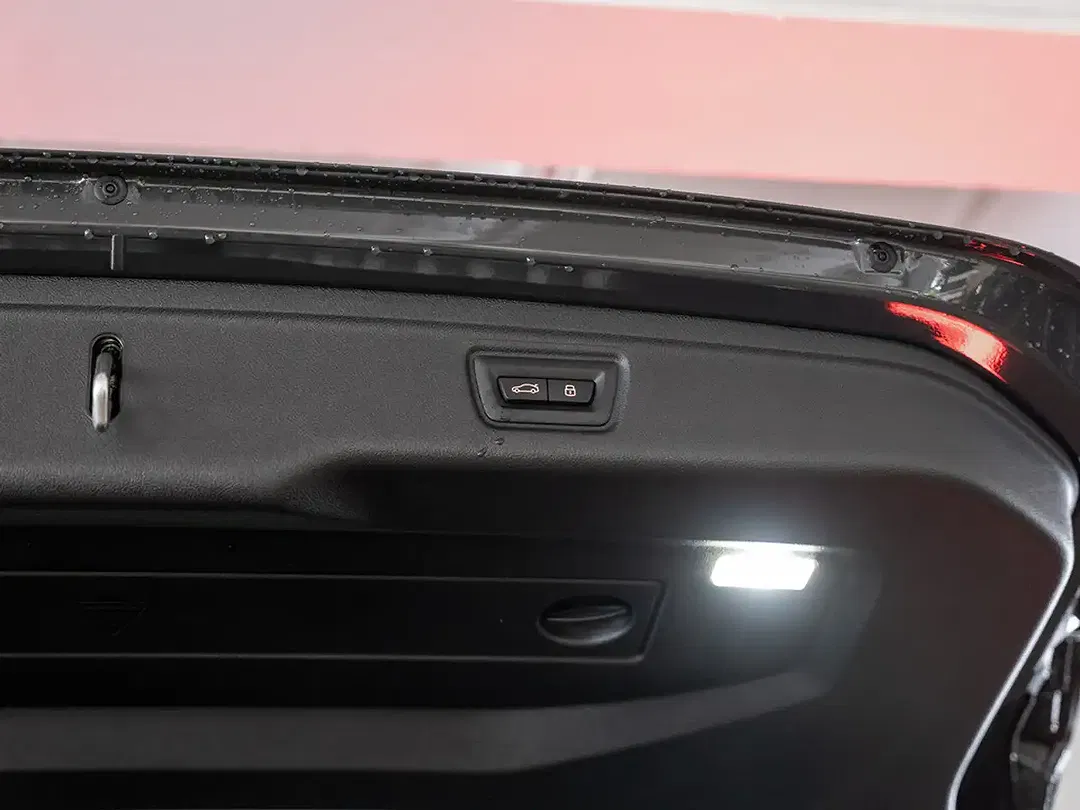 BMW M3 - Thumbnail 14