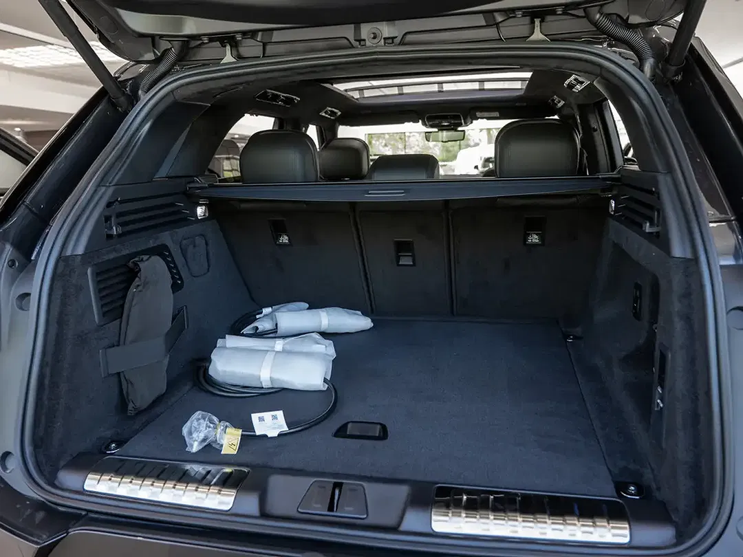 Land Rover Range Rover Sport - Thumbnail 7