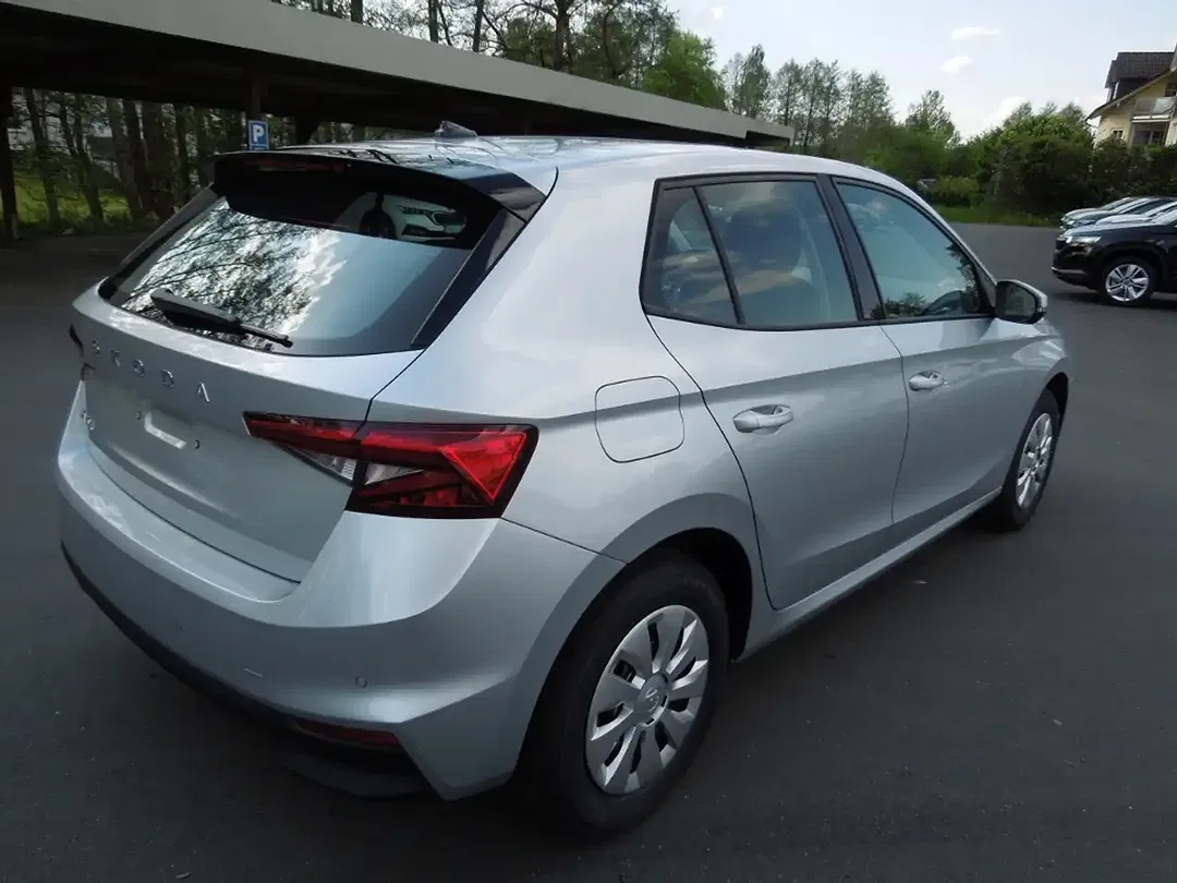 Skoda Fabia - Thumbnail 4
