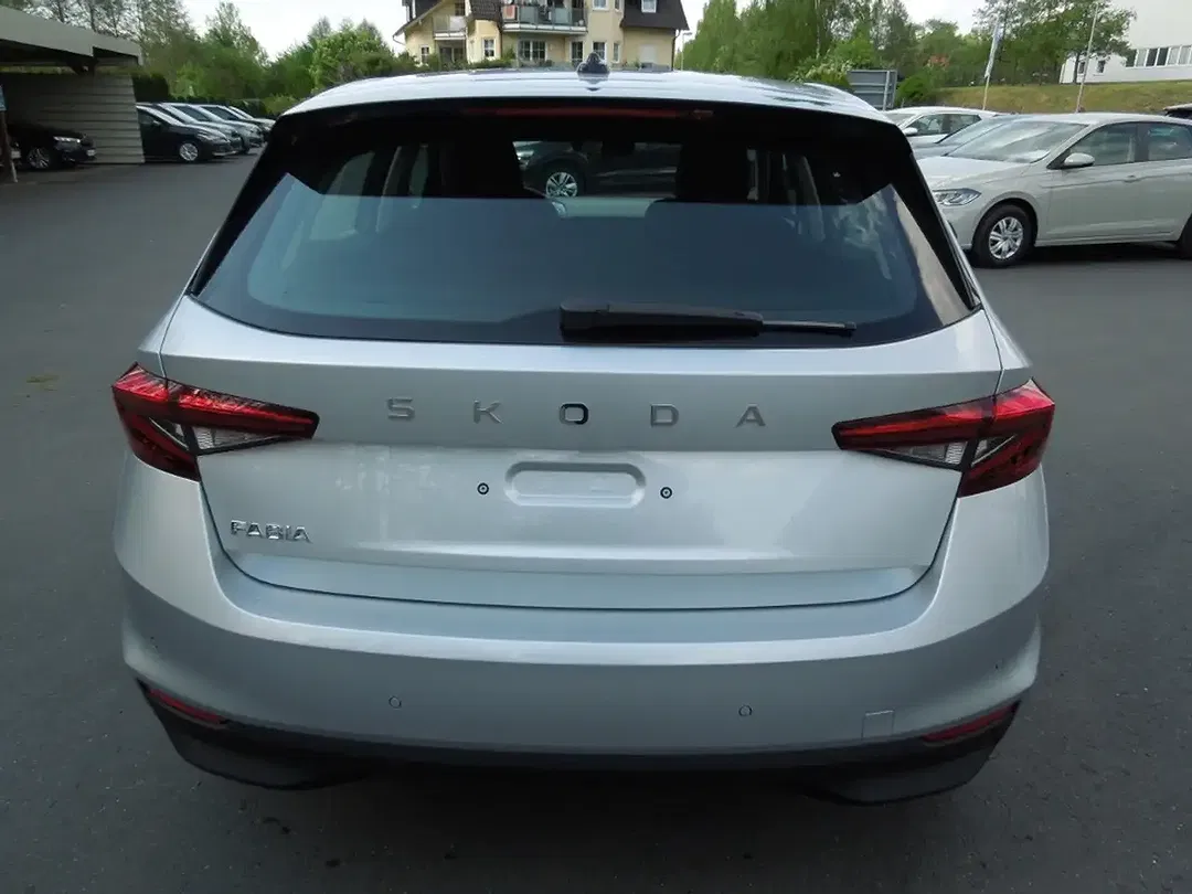 Skoda Fabia - Thumbnail 5