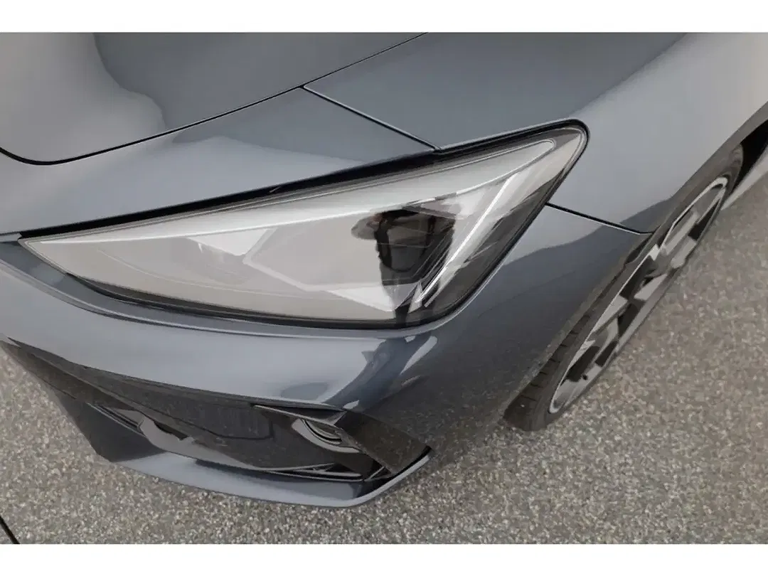 CUPRA Leon - Thumbnail 6