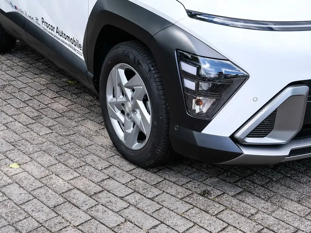 Hyundai KONA - Thumbnail 6