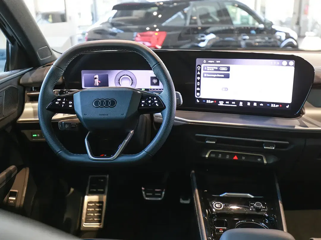 Audi Q3 - Thumbnail 8