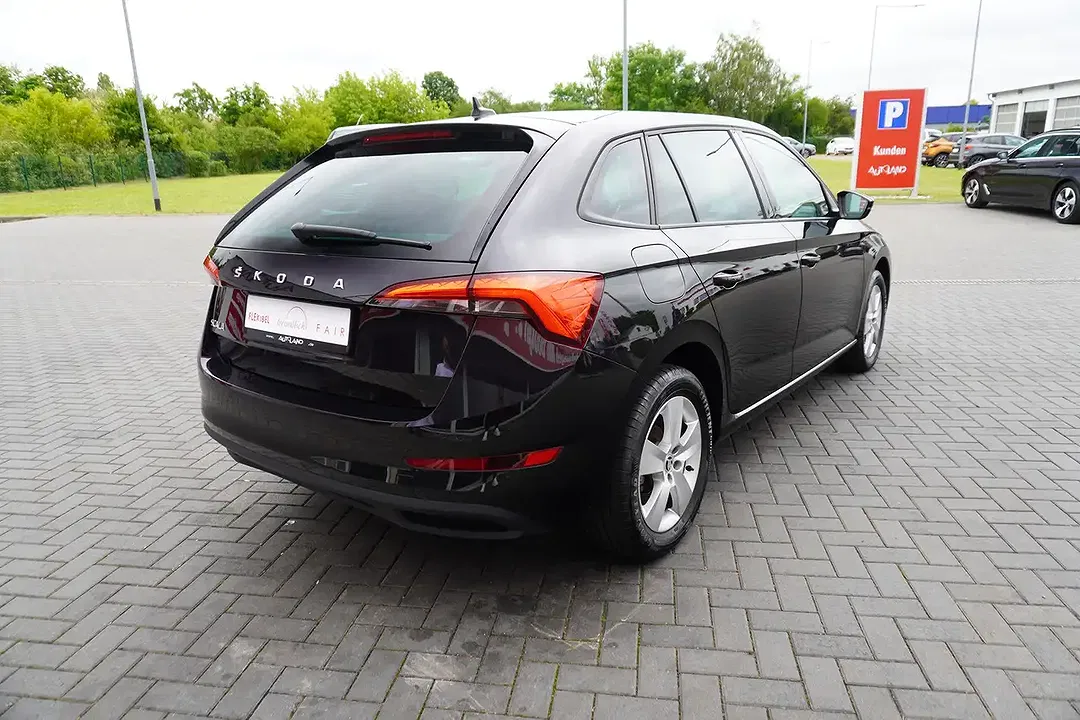 Skoda Scala - Thumbnail 3