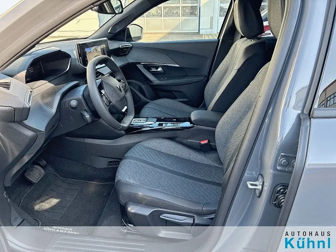 Peugeot 2008 - Thumbnail 9