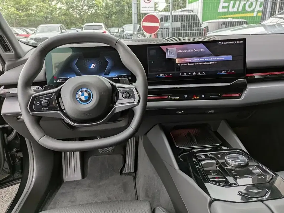 BMW 530 - Thumbnail 6