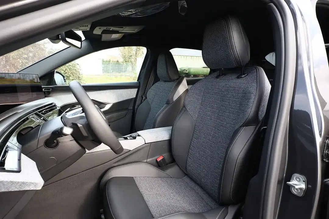 Peugeot 3008 - Thumbnail 6