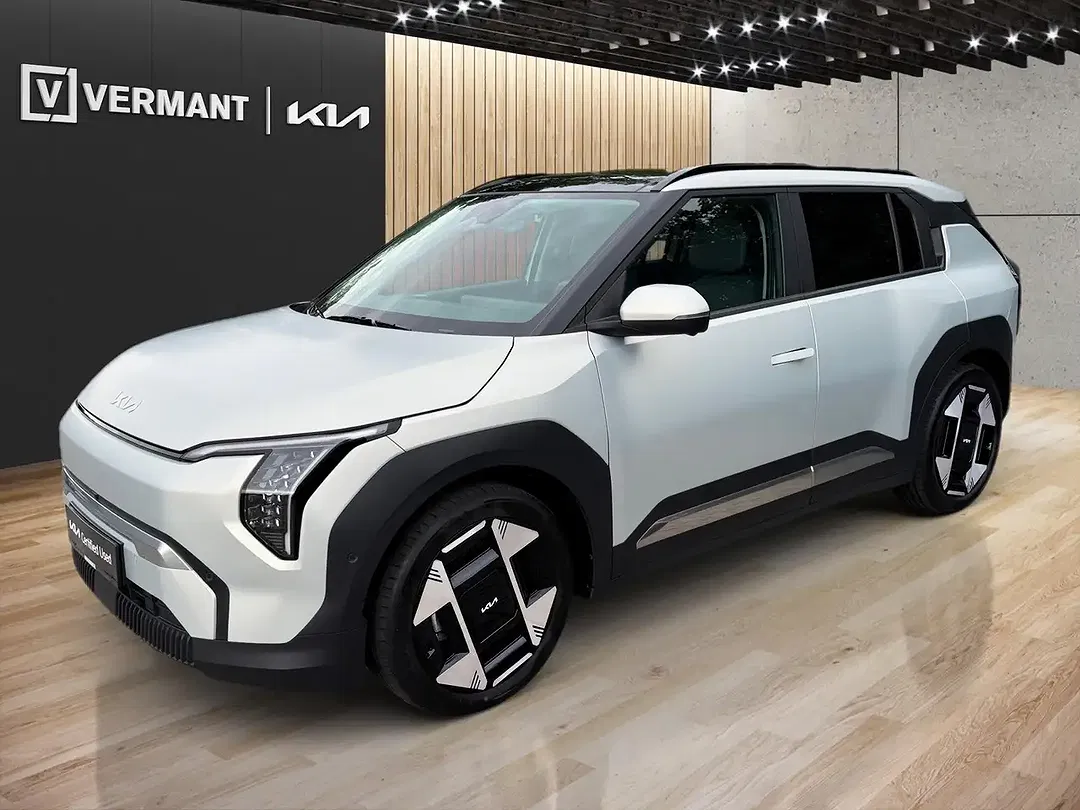 Kia EV3 - Thumbnail 1