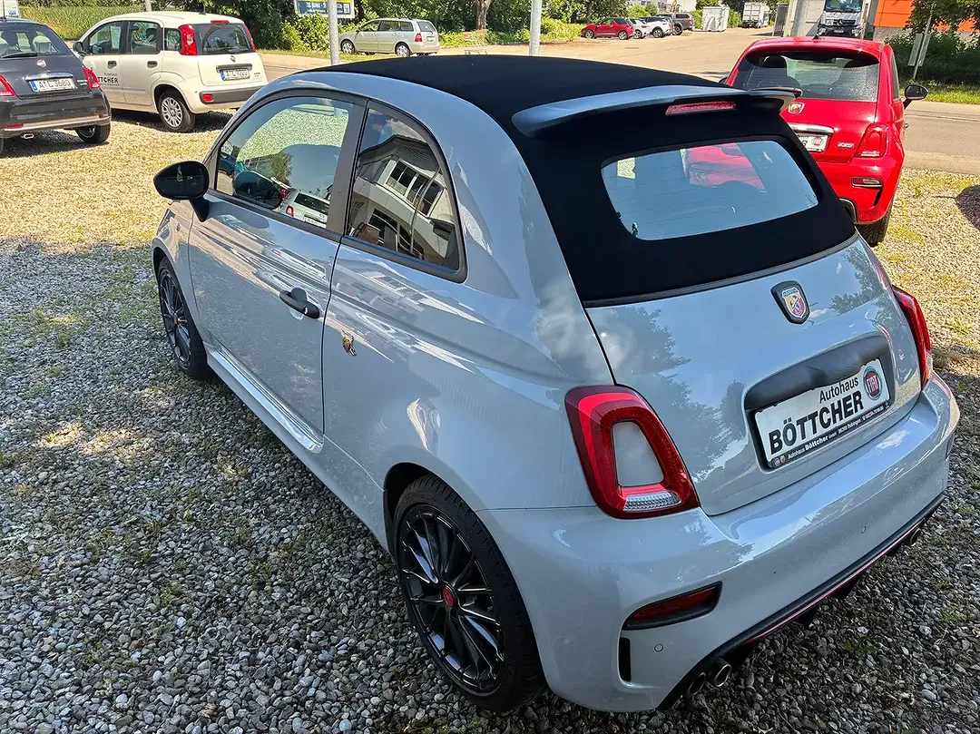 Abarth 695C - Thumbnail 3
