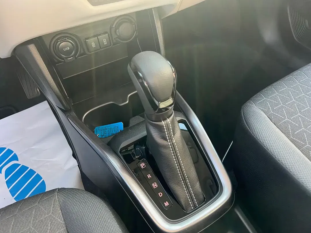 Suzuki Swift - Thumbnail 10
